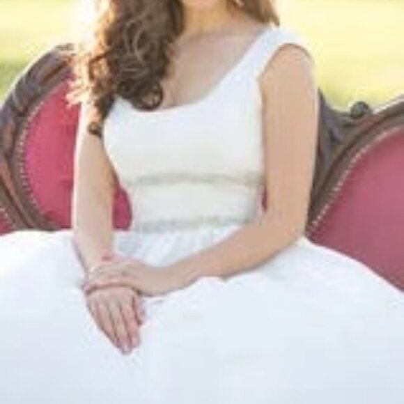 Aline Satin Ballgown Backless Wedding Dress, POCKETS Ivory Scoop Neck SAMPLE - Picture 1 of 11